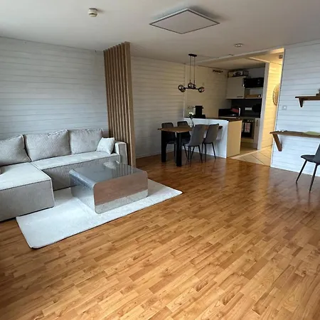 Panorama-apartment Im Schwarzwald I Terrasse&pool Apartment *